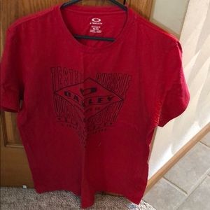 Oakley Tshirt